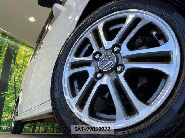 Honda N BOX CUSTOM 2015-03 8686157-12