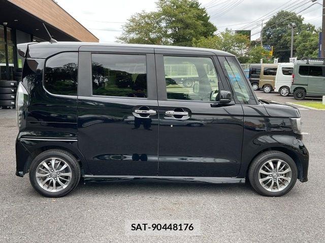 Honda N BOX CUSTOM 2021-12 8686118-16