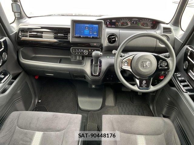Honda N BOX CUSTOM 2021-12 8686118-1