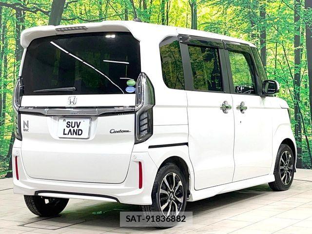 Honda N BOX CUSTOM 2020-03 8686128-16