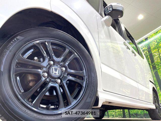 Honda N BOX CUSTOM 2017-02 8686144-12