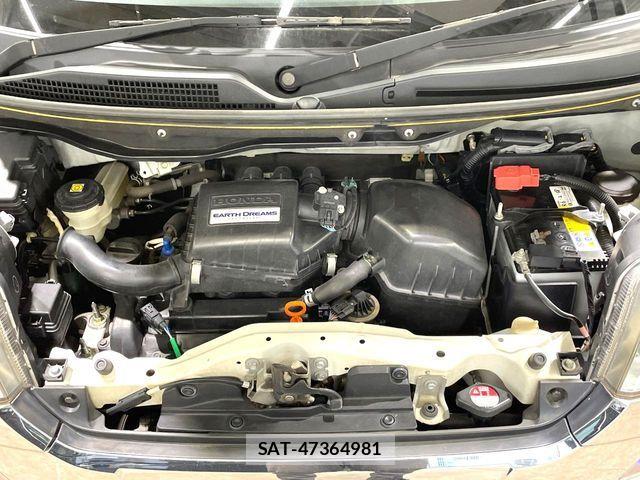 Honda N BOX CUSTOM 2017-02 8686144-17