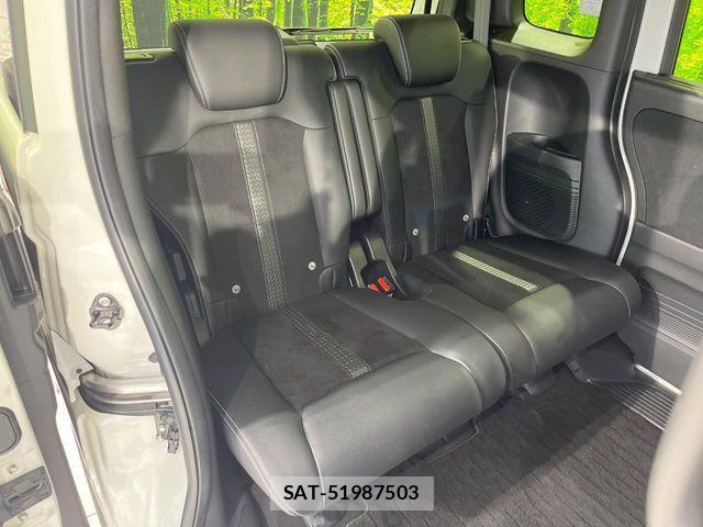 Honda N BOX CUSTOM 2022-04 8744614-9