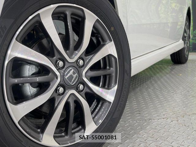 Honda N BOX CUSTOM 2026-03 8744610-12
