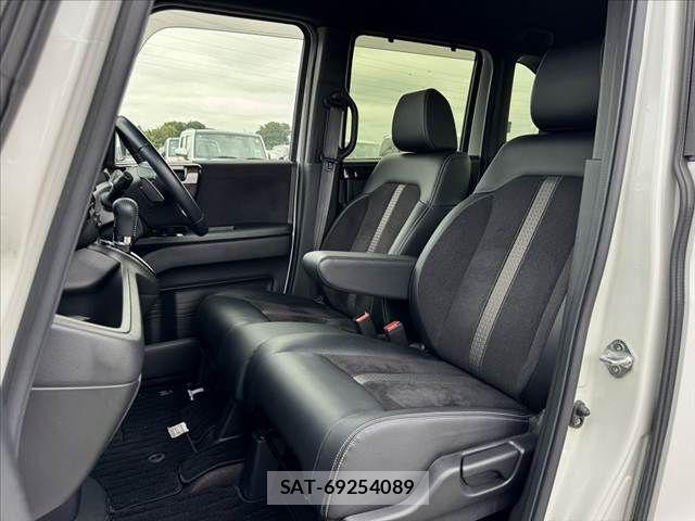 Honda N BOX CUSTOM 2020-11 8744642-16