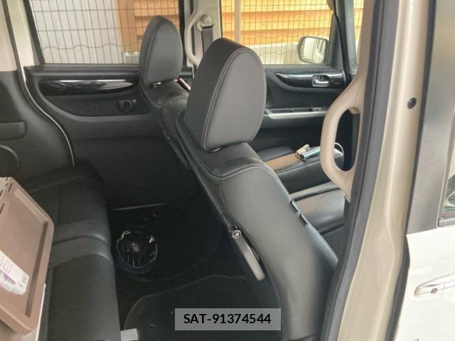 Honda N BOX CUSTOM 2016-02 8744712-13