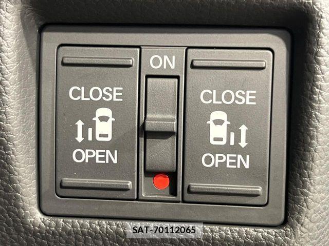 Honda N BOX CUSTOM 2022-01 8744613-2