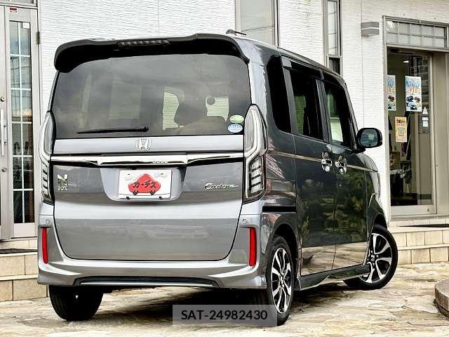 Honda N BOX CUSTOM 2019-04 8744665-2