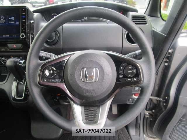 Honda N BOX CUSTOM 2019-08 8744698-16