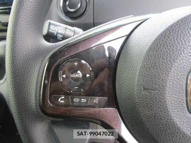 Honda N BOX CUSTOM 2019-08 8744698-17