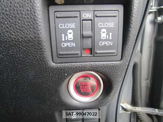 Honda N BOX CUSTOM 2019-08 8744698-19