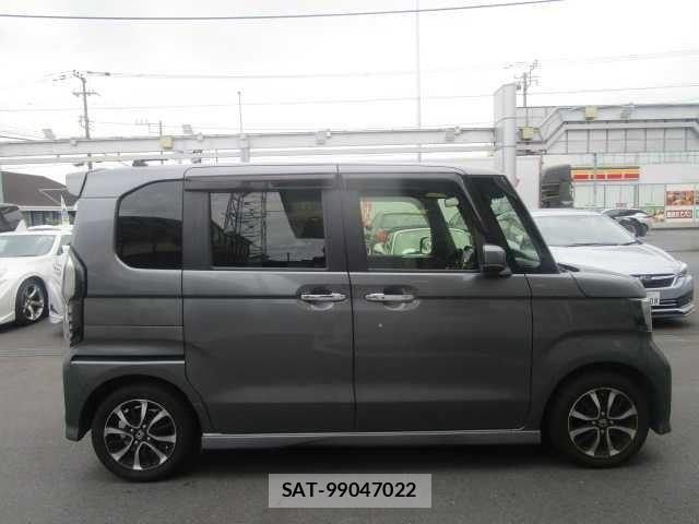 Honda N BOX CUSTOM 2019-08 8744698-5