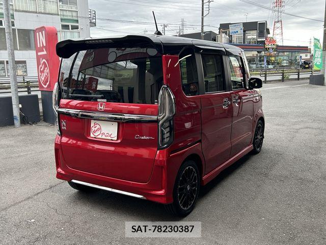 Honda N BOX CUSTOM 2022-02 8744625-10