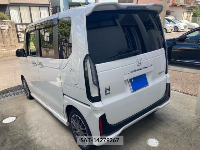 Honda N BOX CUSTOM 2023-11 8744615-2