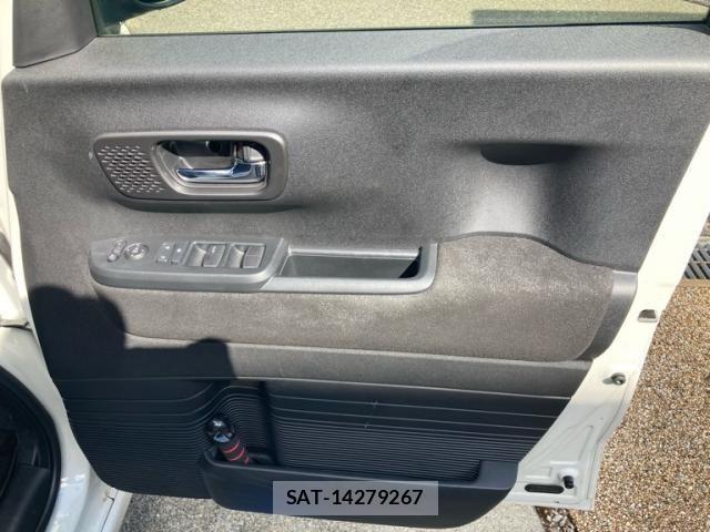 Honda N BOX CUSTOM 2023-11 8744615-8