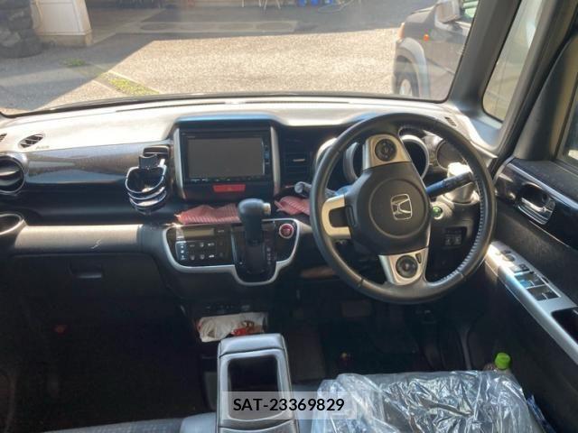 Honda N BOX CUSTOM 2016-05 8744717-10