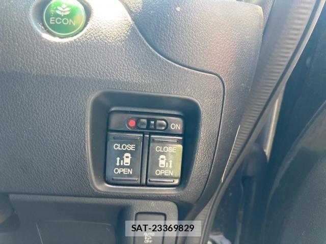 Honda N BOX CUSTOM 2016-05 8744717-13