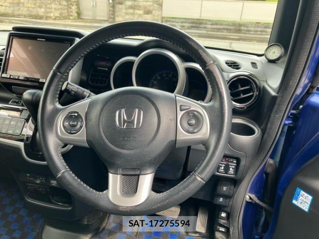 Honda N BOX CUSTOM 2016-03 8744716-16
