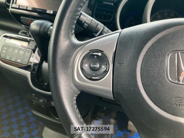 Honda N BOX CUSTOM 2016-03 8744716-18
