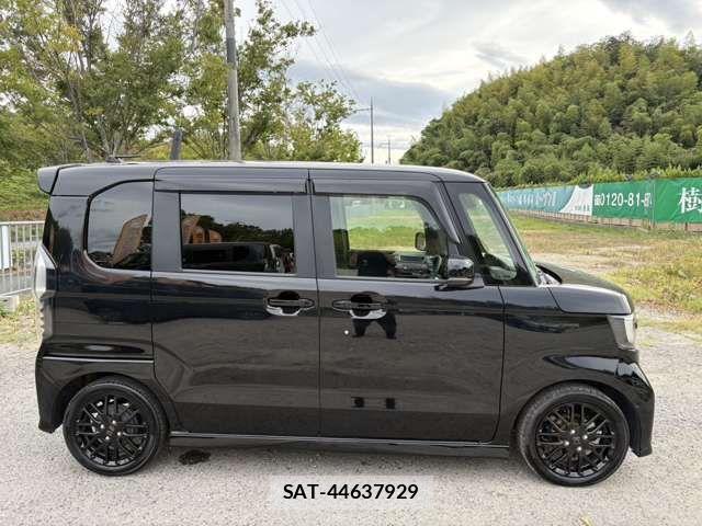 Honda N BOX CUSTOM 2022-02 8744658-3