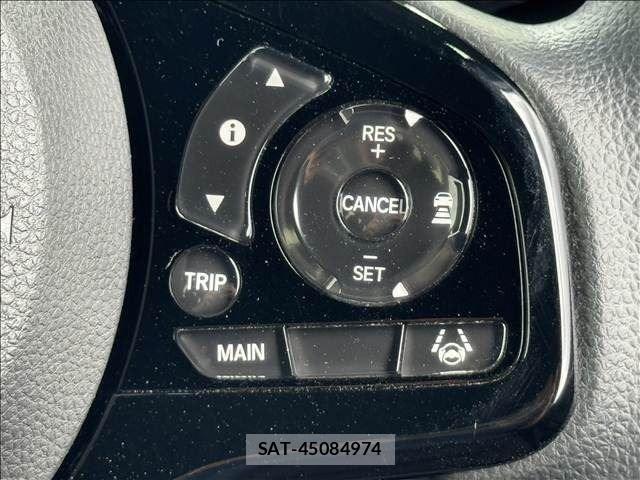 Honda N BOX CUSTOM 2023-10 8744629-12
