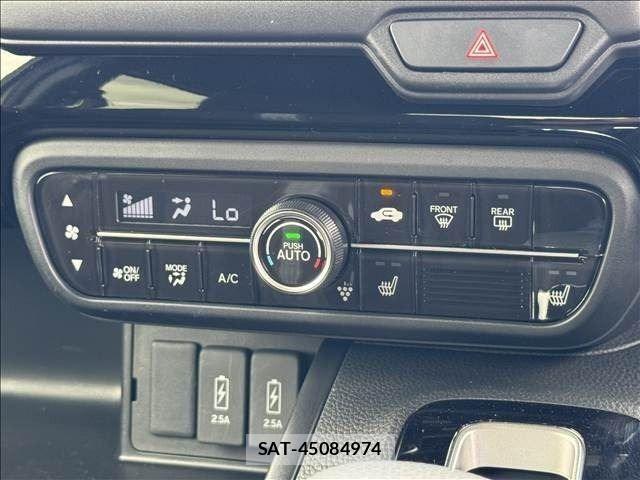 Honda N BOX CUSTOM 2023-10 8744629-15