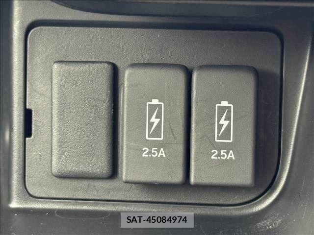 Honda N BOX CUSTOM 2023-10 8744629-22