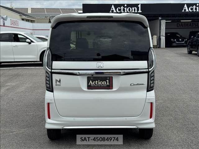 Honda N BOX CUSTOM 2023-10 8744629-4