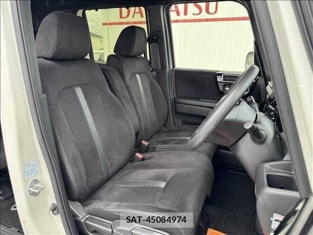 Honda N BOX CUSTOM 2023-10 8744629-7