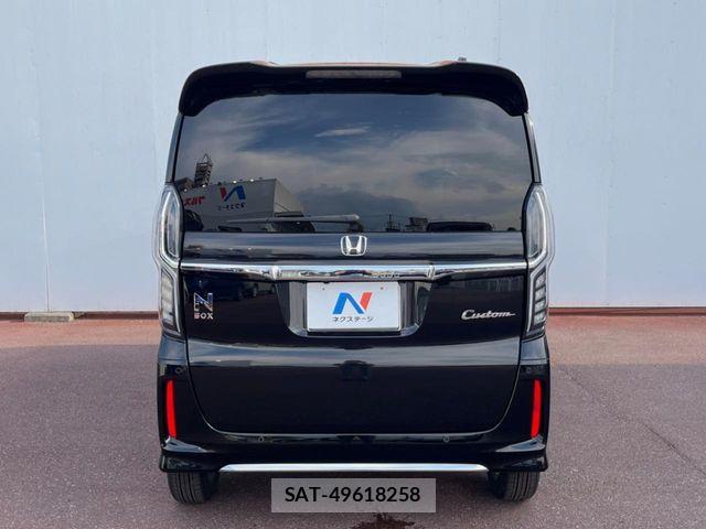 Honda N BOX CUSTOM 2022-01 8744633-14