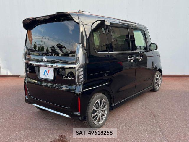 Honda N BOX CUSTOM 2022-01 8744633-16