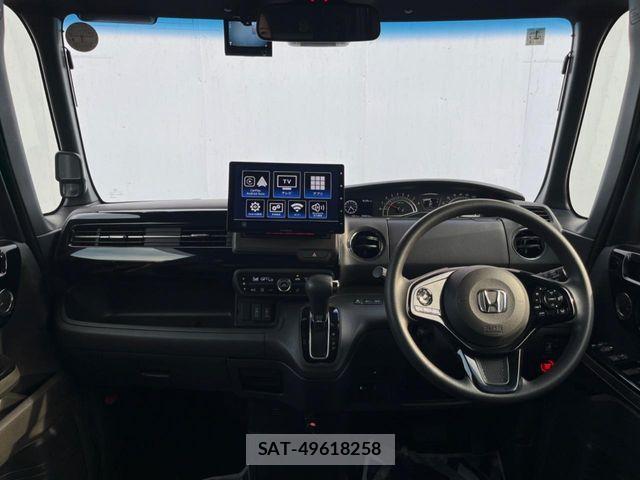 Honda N BOX CUSTOM 2022-01 8744633-1