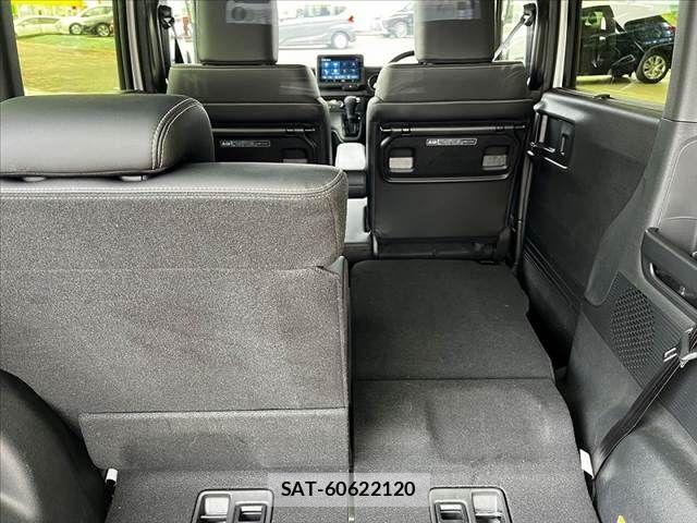 Honda N BOX CUSTOM 2024-04 8744606-9