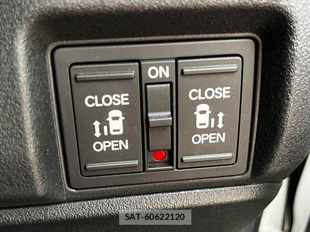 Honda N BOX CUSTOM 2024-04 8744606-18