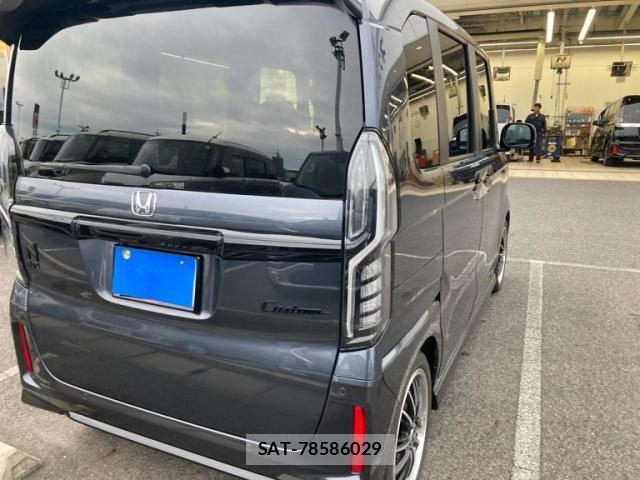 Honda N BOX CUSTOM 2023-05 8744617-13