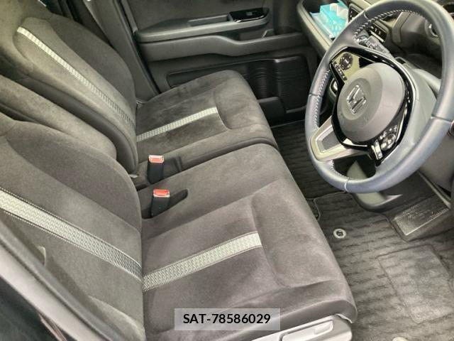 Honda N BOX CUSTOM 2023-05 8744617-16