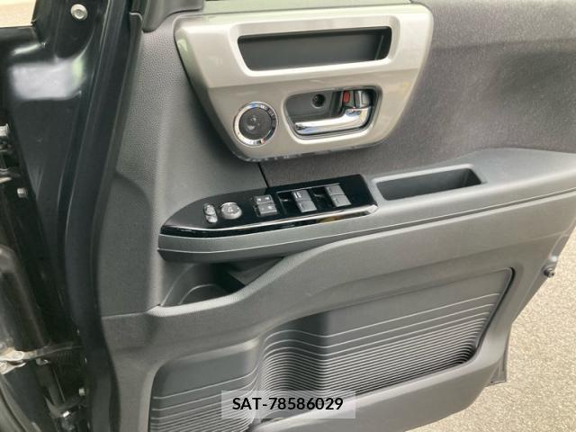 Honda N BOX CUSTOM 2023-05 8744617-19
