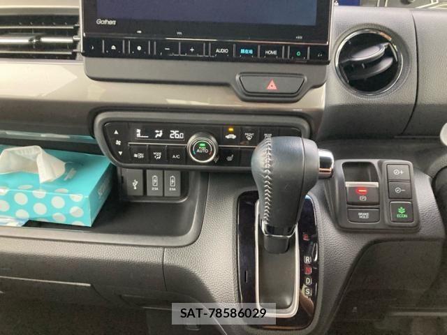 Honda N BOX CUSTOM 2023-05 8744617-25
