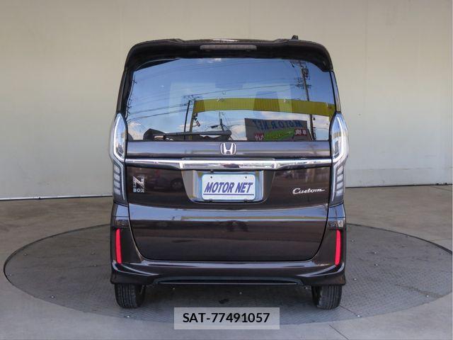 Honda N BOX CUSTOM 2018-03 8744685-18
