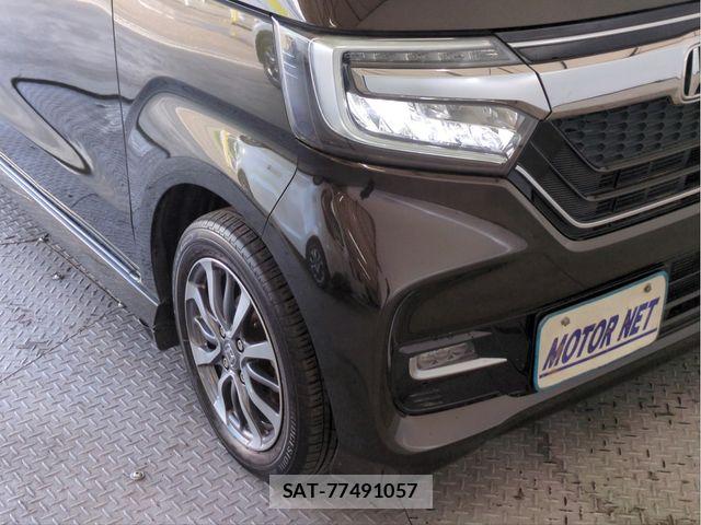 Honda N BOX CUSTOM 2018-03 8744685-23