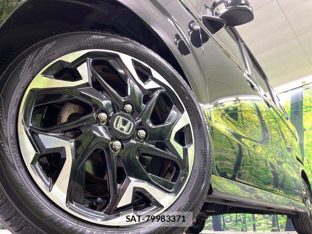 Honda N BOX CUSTOM 2018-03 8744677-12