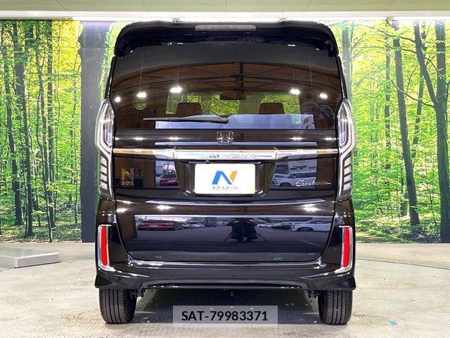 Honda N BOX CUSTOM 2018-03 8744677-14
