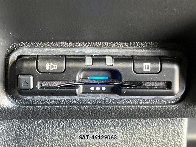 Honda N BOX CUSTOM 2023-12 8744597-7