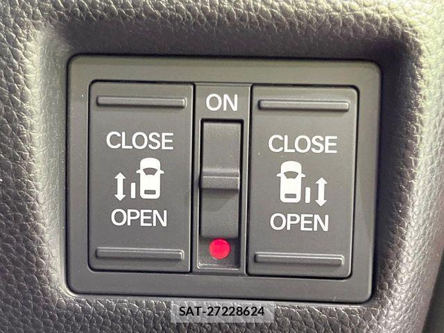 Honda N BOX CUSTOM 2018-06 8744680-2