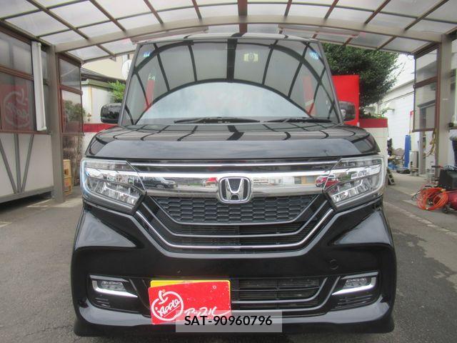 Honda N BOX CUSTOM 2019-05 8744666-10