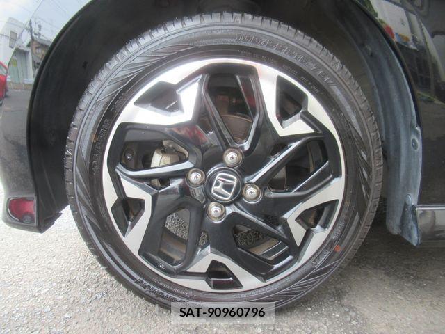 Honda N BOX CUSTOM 2019-05 8744666-12
