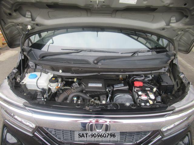 Honda N BOX CUSTOM 2019-05 8744666-27