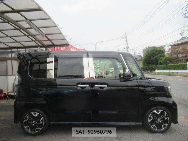 Honda N BOX CUSTOM 2019-05 8744666-4