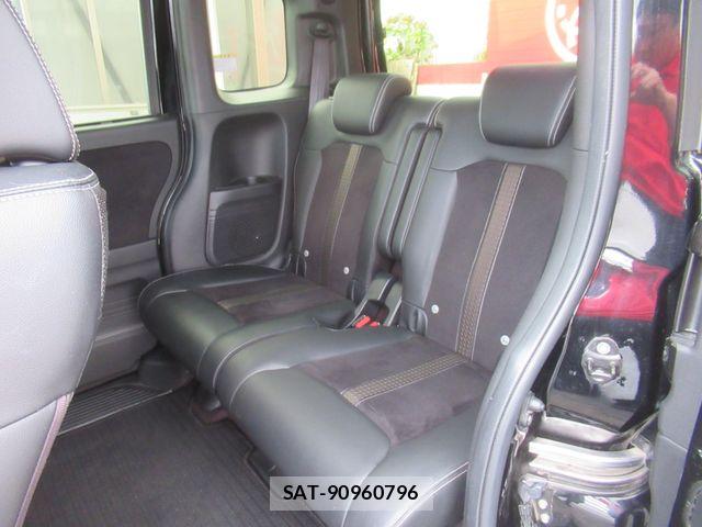 Honda N BOX CUSTOM 2019-05 8744666-7