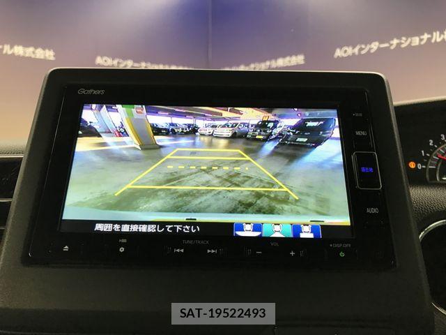Honda N BOX CUSTOM 2022-03 8744657-14